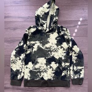 Dicks Sporting Goods. Boys hoodie. Green. Size M